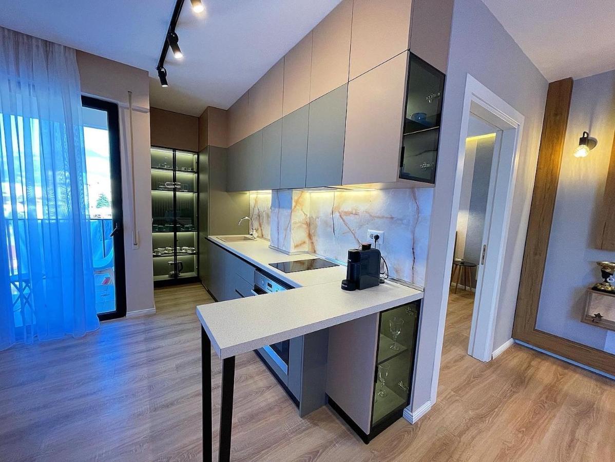 Green Terrace Apartment 5 Tirana Eksteriør billede