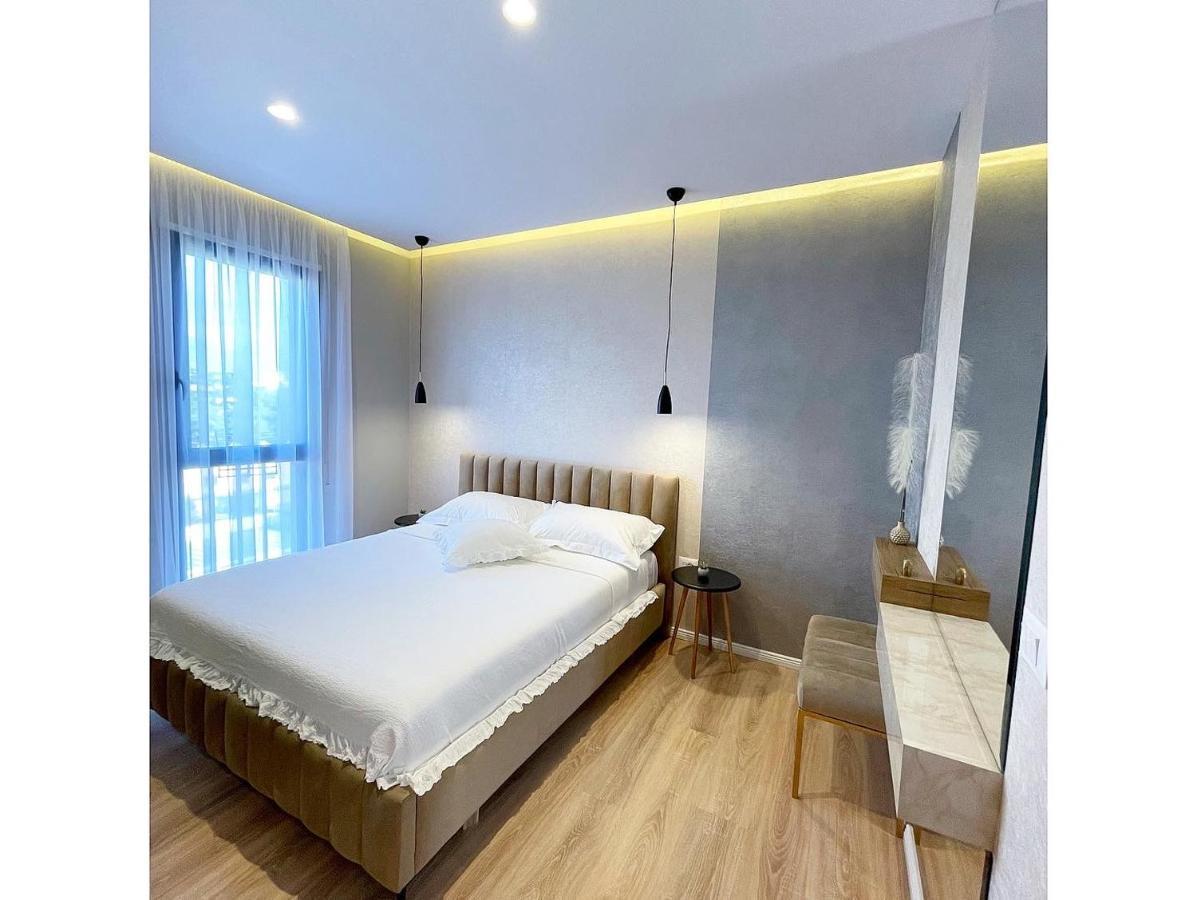 Green Terrace Apartment 5 Tirana Eksteriør billede