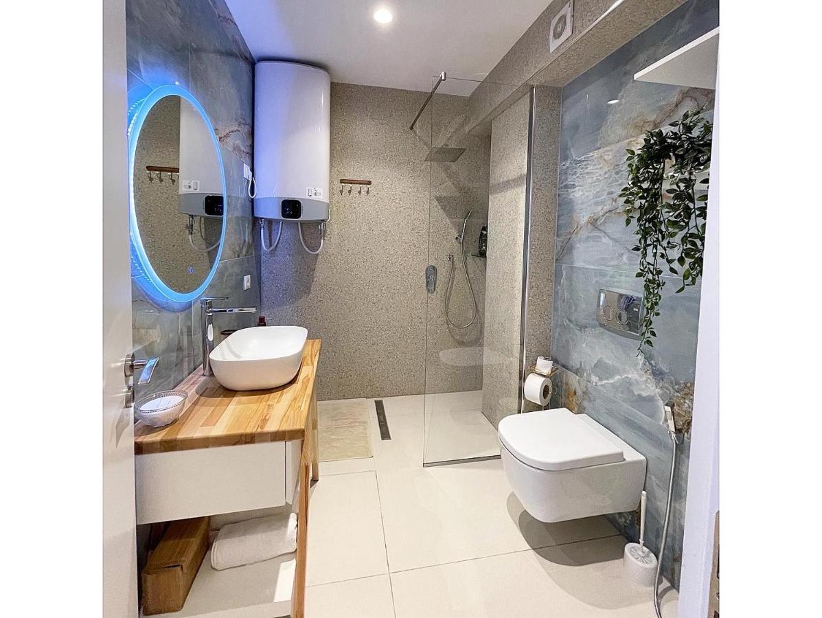 Green Terrace Apartment 5 Tirana Eksteriør billede